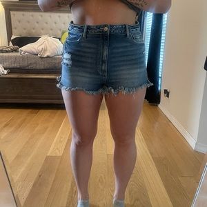 Buckle jean shorts